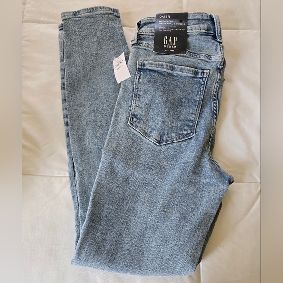 NWT Gap High Rise Universal Legging - Picture 3 of 6